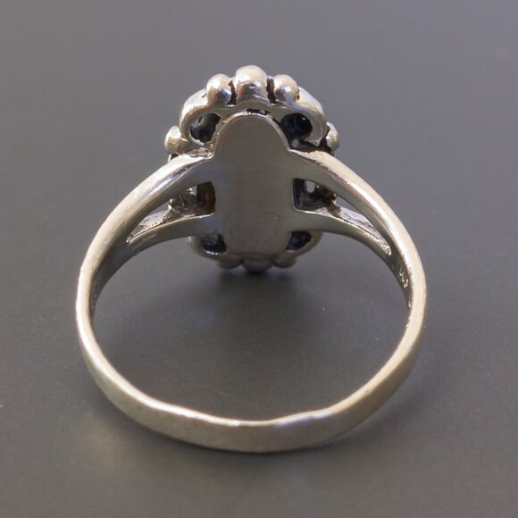 Sterling Silver Mother-of-Pearl Ring, Sz 6.5 — elongated oval, split shank - Picture 11 of 13